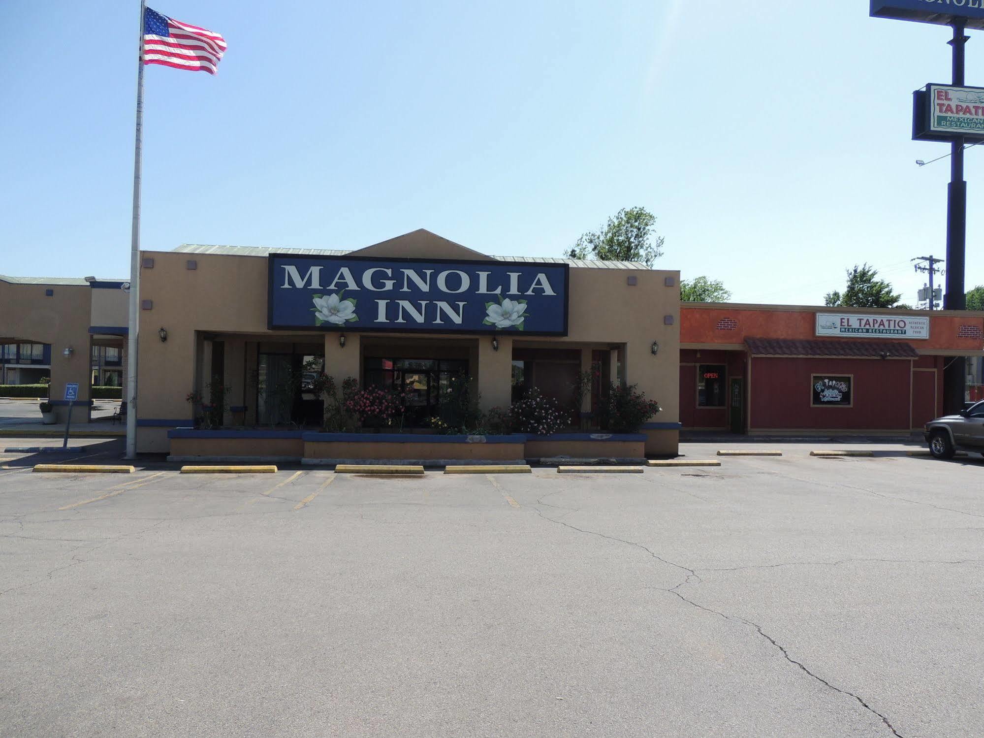 Econo Lodge Durant Bagian luar foto